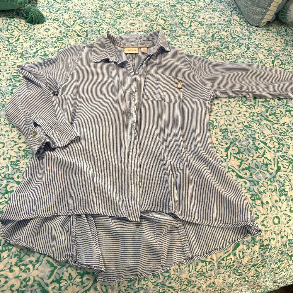Chicos Womens Collared Full Long Sleeve Blue and White Top Sz 8R - Picture 1 of 8